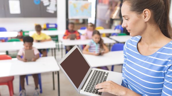 Wycofuja laptopy szkola przedszkole